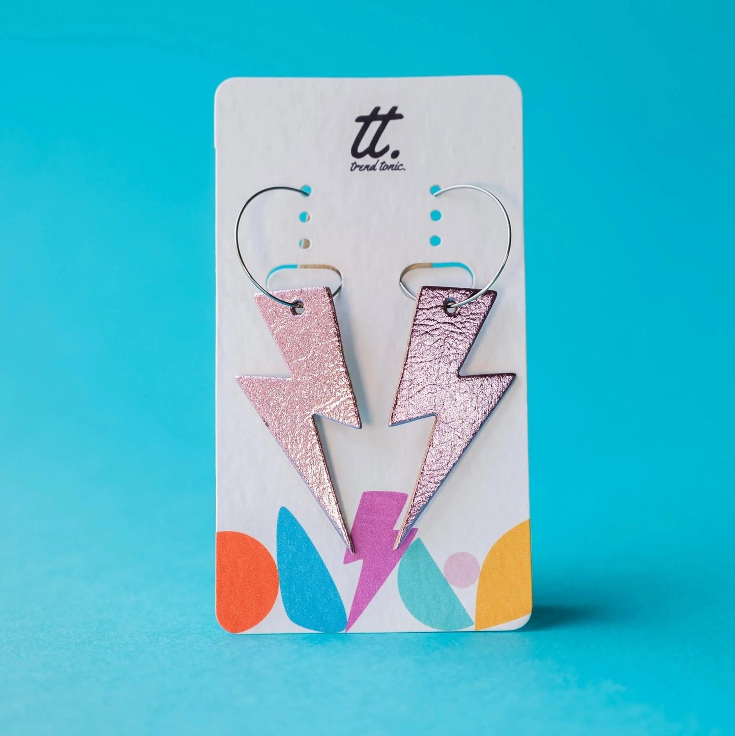 Double sided metallic pink and heart cork lightning earrings - Trend Tonic