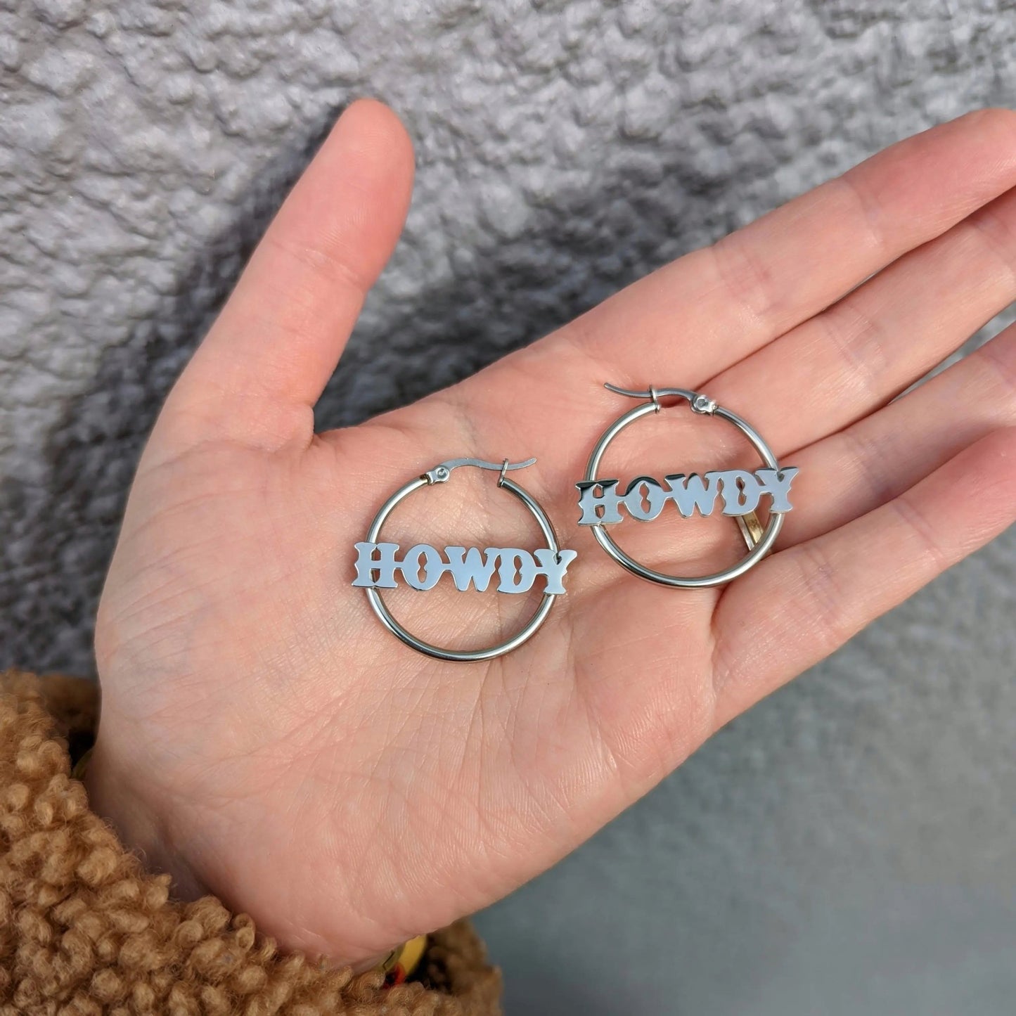 Howdy hoop earrings - Trend Tonic