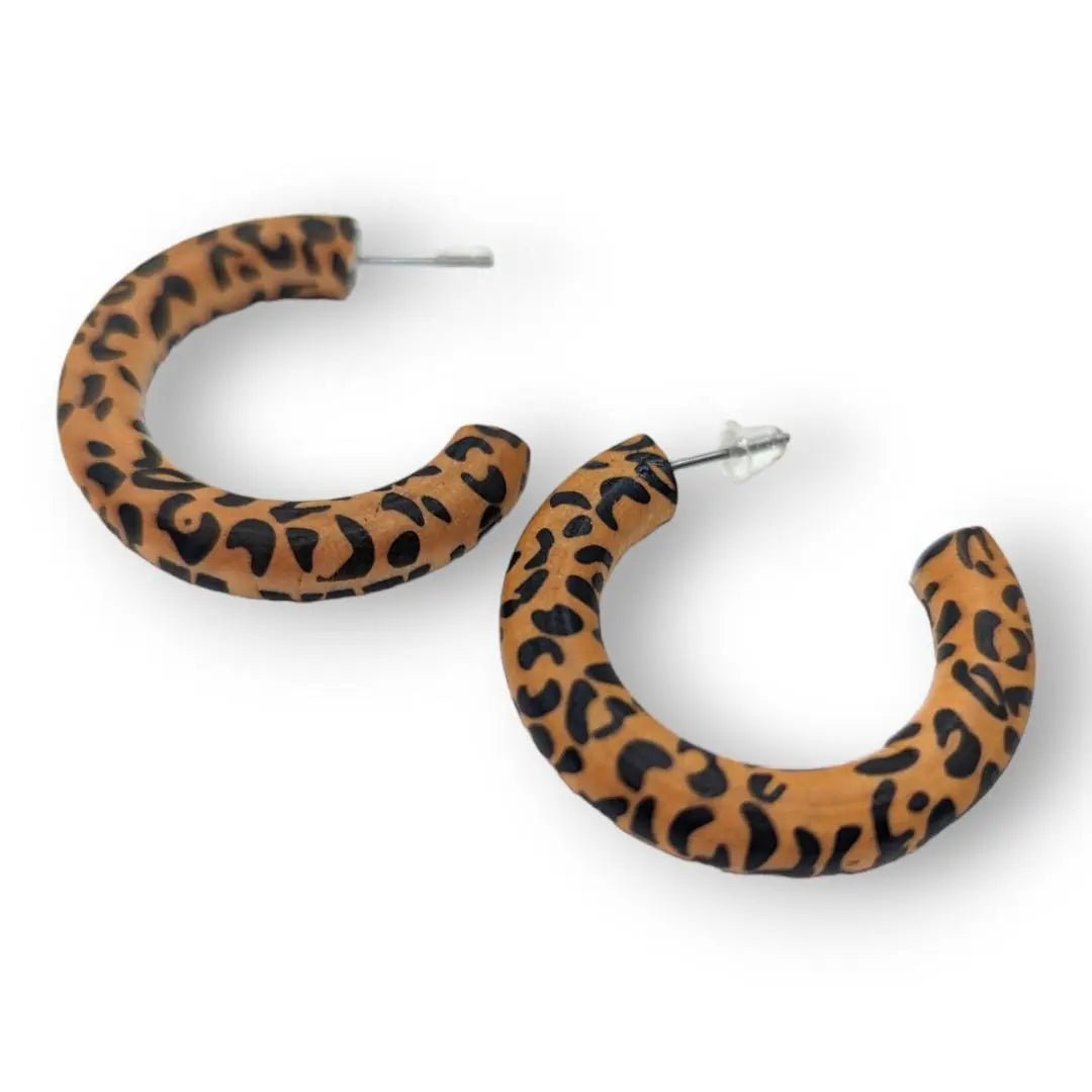 Leopard print wooden hoop earrings - Trend Tonic