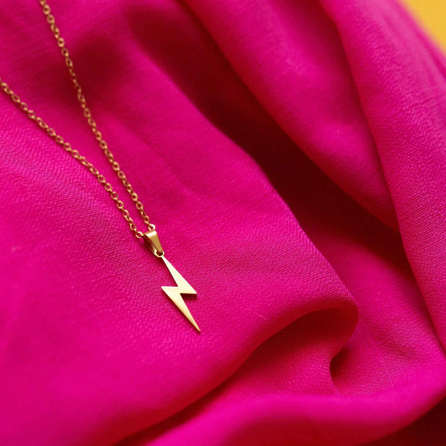 Lightning Bolt Necklace - Trend Tonic