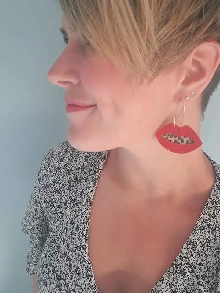 Red and Cheetah cork Lip Earrings - Trend Tonic