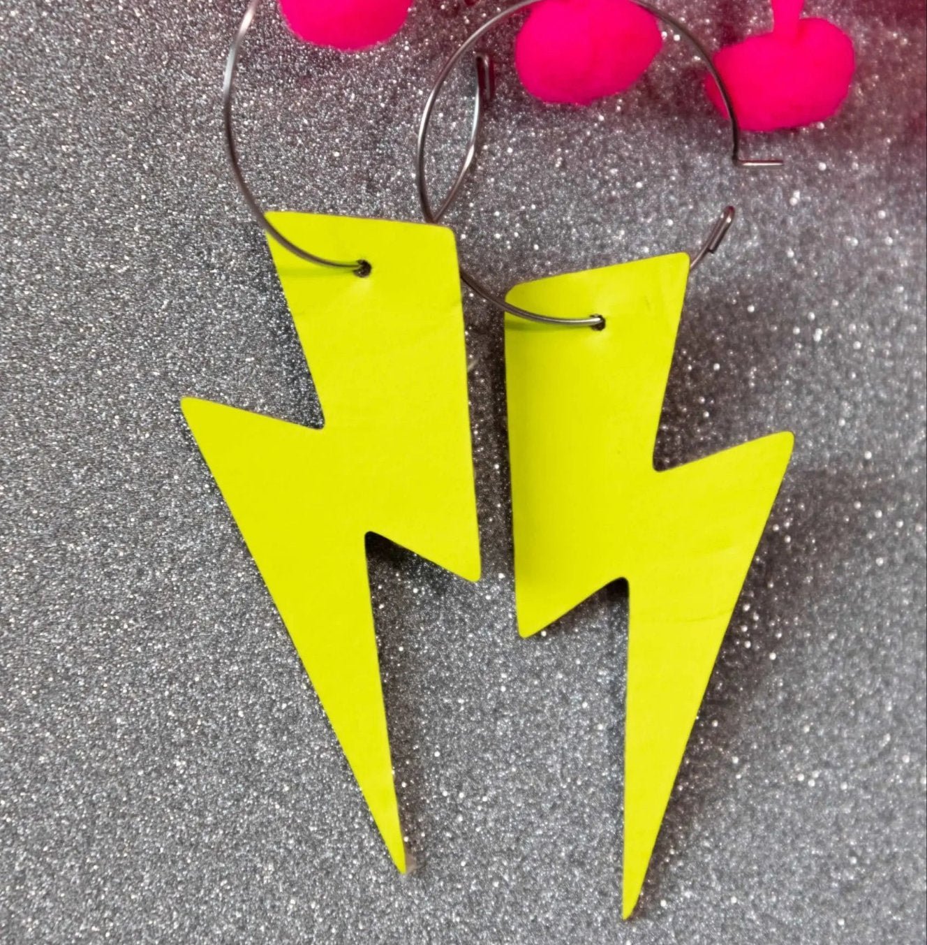 Yellow neon cork lightning bolt earrings - Trend Tonic